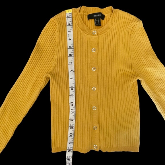 Forever 21 Sweater - Picture 5 of 8